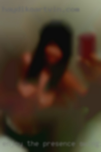 Enjoy the presence swinging couple of good company.